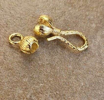 Flower / S Hook /  Clasp /  Brass / Gold Tone / 19mm