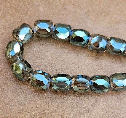 10pc  (8mm) Green / Barrel  / Faceted Electroplate  Glass Beads