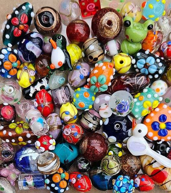 ***Weekend Special ***   Assorted Lampwork Beads / 60 Strands Assorted Glass Beads & Findings