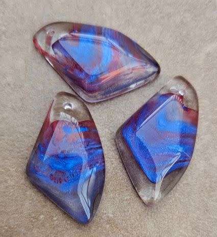 1pc x (32.5x19mm) Blue / Red  / Clear / Faceted / Top Drilled / Flat Back Glass Bead / Pendant