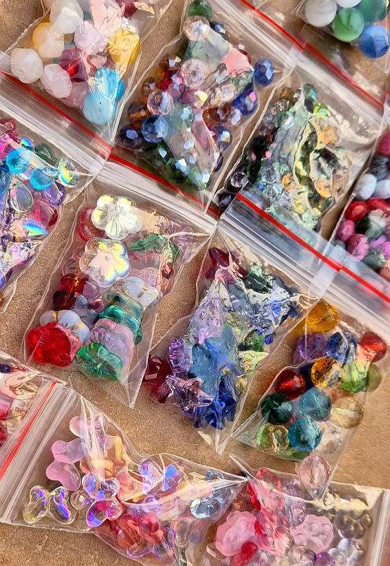 +/- 2Kg  120 Packets  Assorted Handmade Lampwork Beads  / Glass Beads / Bid Per Packet