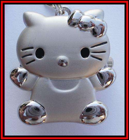 HELLO KITTY PENDANT WATCH