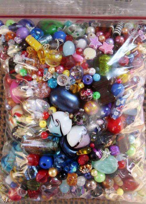 **^^**Mix Lot**^^** Glass and Acrylic Beads**^^**