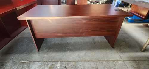 Office Desk Straight