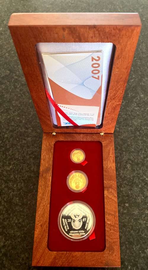 2007 World Cup 2010 Collectors set Gold and Silver - Extremely Rare!!