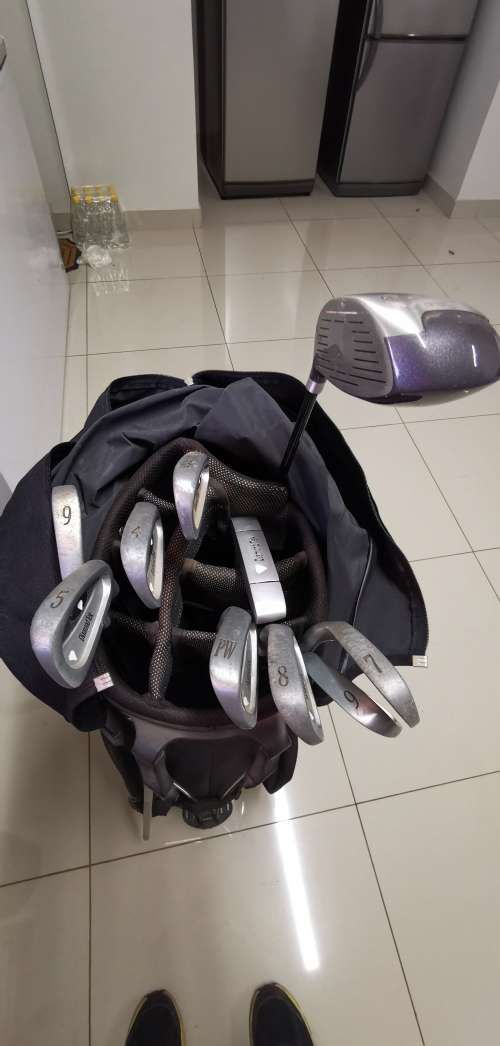 DiamondTech golf set with Dunlop bag