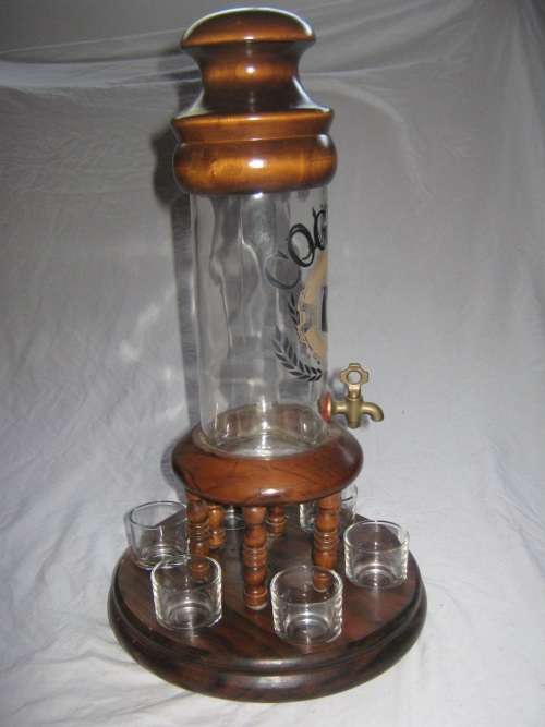 COGNAC GLASS DECANTER ON WOOD STAND & GLASSES