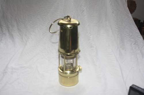 VINTAGE MINERS LAMP (VICTOR KENT)
