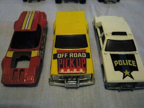 HOTWHEELS 1985 Off road pick-up + Race car + Police car (change bodies to different chassis)