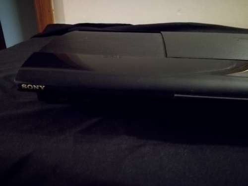 Ps3 500gig super slim bundle ( no remote)