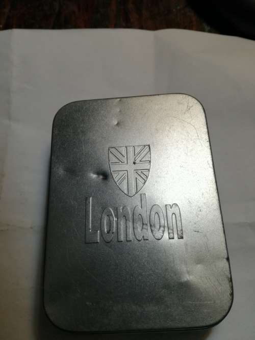 Flint lighter with embosed London emblem