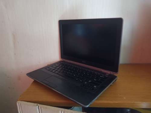 Dell Latitude E6330 i5 *Faulty*