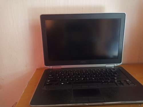 Dell Latitude E6330 i5 *Faulty*