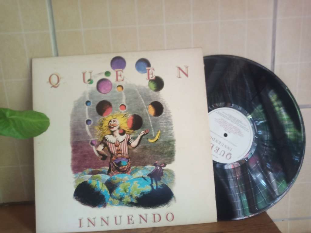 Queen innuendo LP