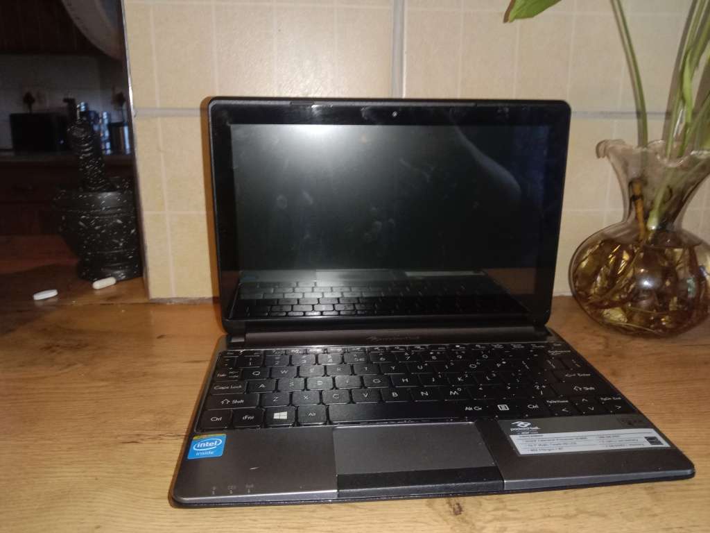 Packard Bell easynote touchscreen Mini laptop
