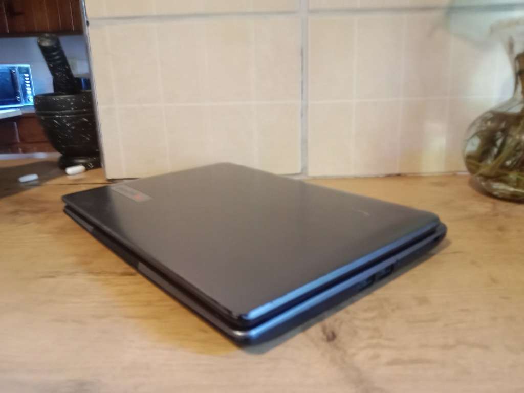 Packard Bell easynote touchscreen Mini laptop