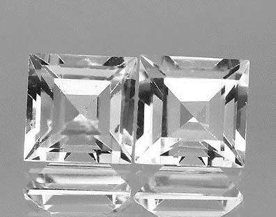 BEAUTIFUL 2.65CT MATCHED PAIR SQUARE CUT 100% NATURAL TOPAZ