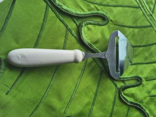 Delft Blue Cheese Slicer