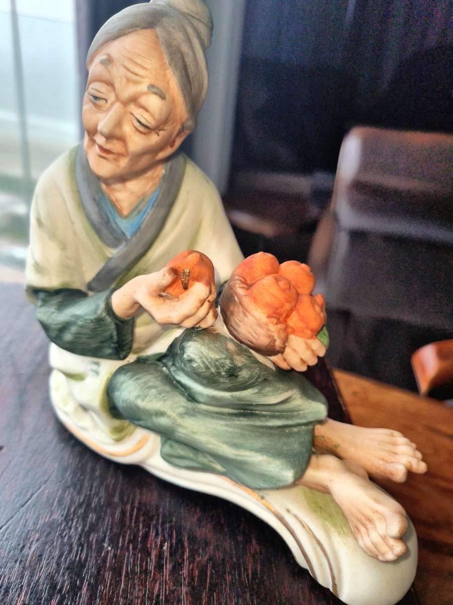 Old Couple Man and Woman Figurines