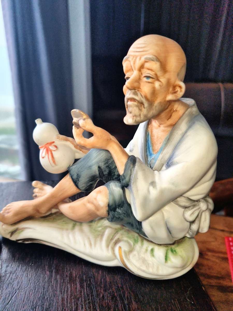 Old Couple Man and Woman Figurines