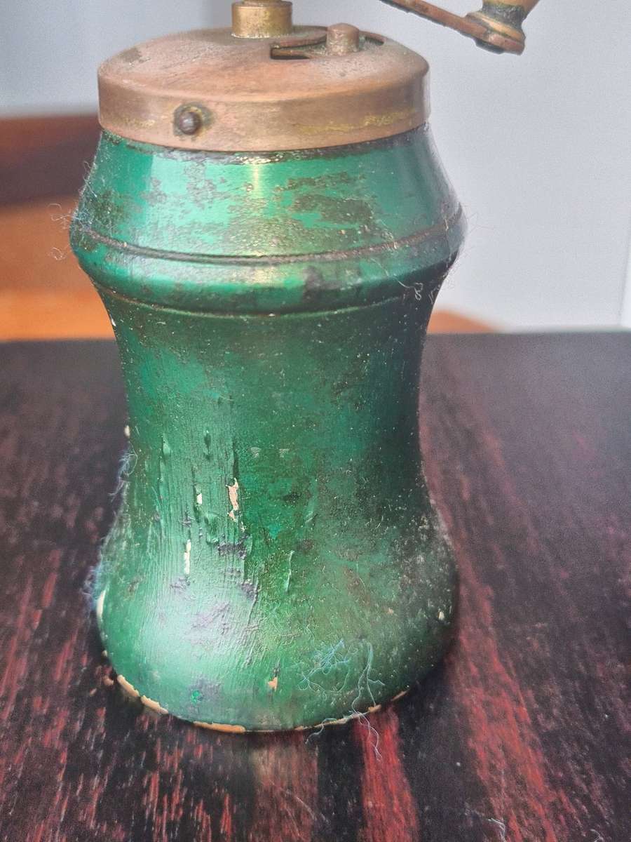 Vintage wooden Rustic mill//Pepper Grinder