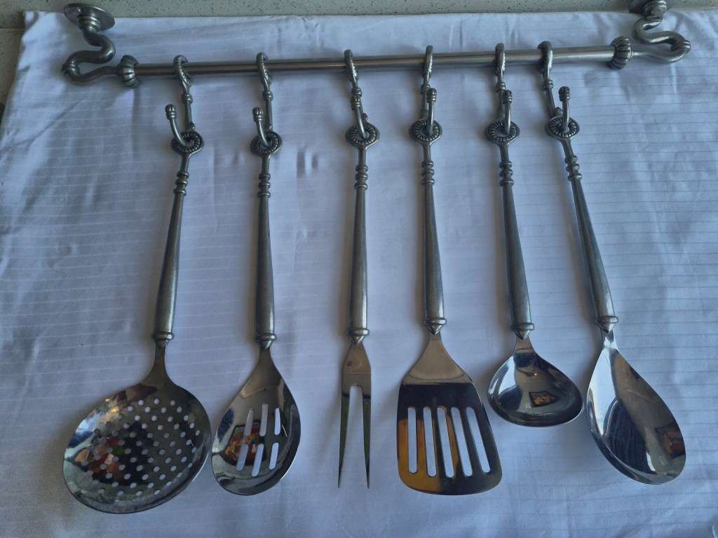Carrol Boyes Wall Mounted 6 Piece Utensil Set