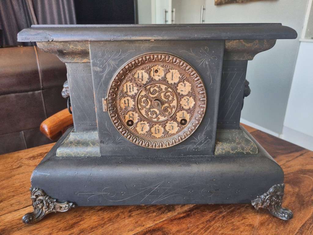 Sessions Mantle Clock 8 Day 1/2 Strike Cathedral Gong with key