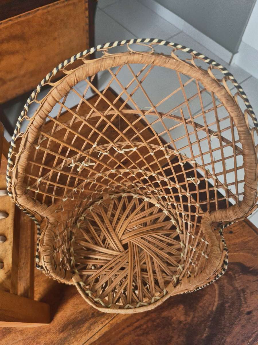 One bid for both Handmade Dolls Chairs