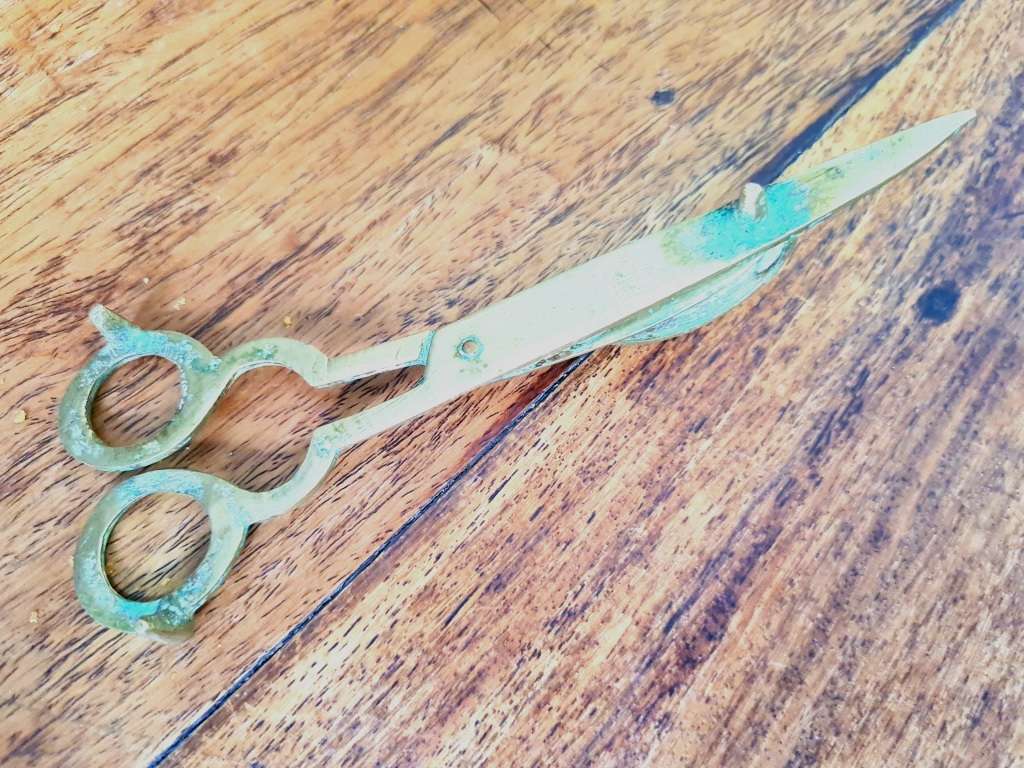 Rare brass candle wick scissors snuffers