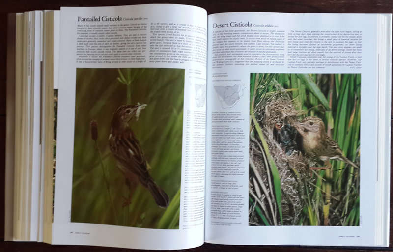 The complete book of Southern African birds - compiled by P.J. Ginn, W.G. McIlleron, and P. le S. Mi