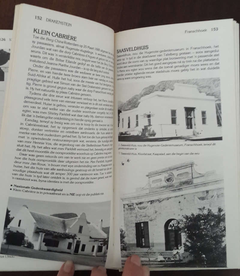 'n Gids tot Kaaps-Hollandse Huise 135 Kaapse Huise Van Historiese En Argitektoniese Belang