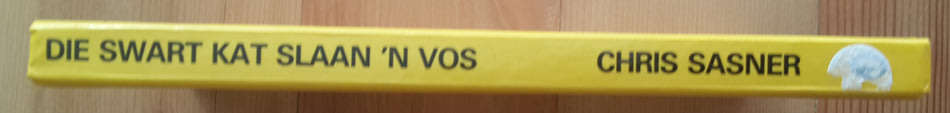 Die Swart Kat Slaan 'n Vos (Chris Sassner)