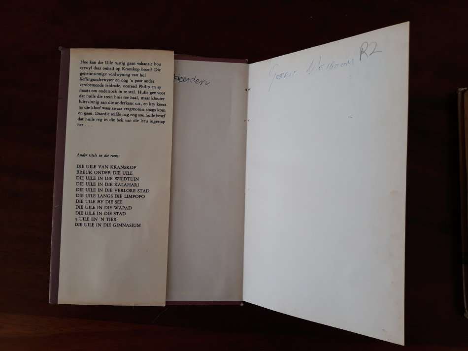 3 x Die Uile Books (Cor Dirks)