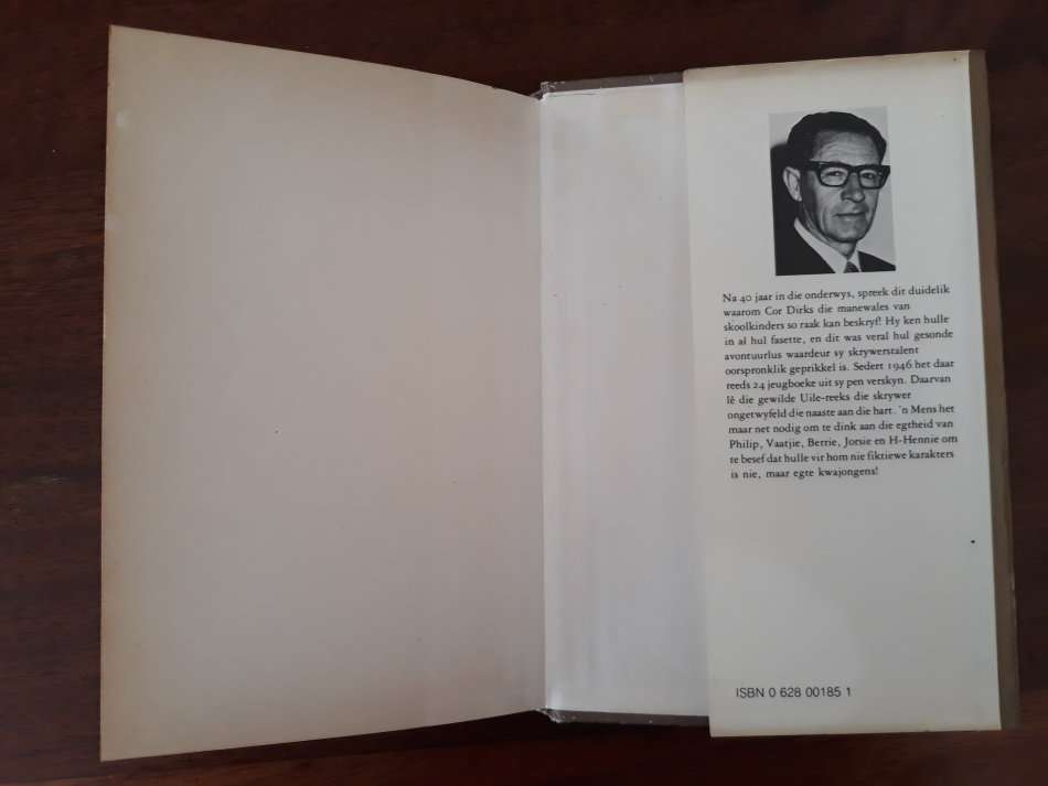 3 x Die Uile Books (Cor Dirks)