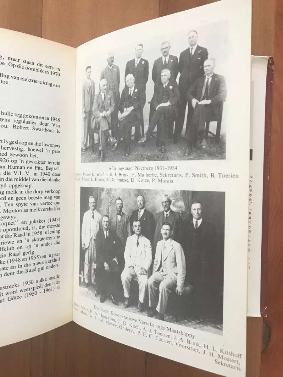 Piket Teen 'n Berg : Die Geskiedenis van Piketberg 1660-1970 (W A Burger)