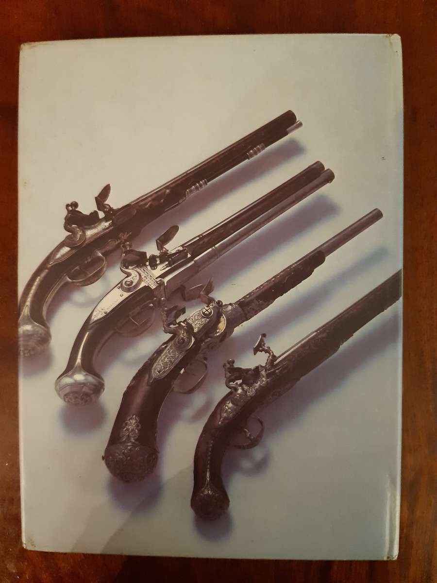 The Illustrated Book of Pistols