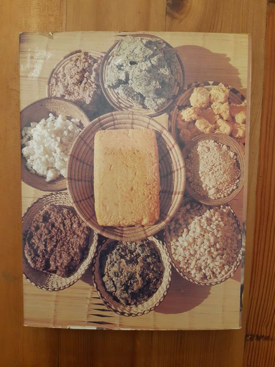 *SIGNED* Funa Food from Africa - Roots of traditional African food culture