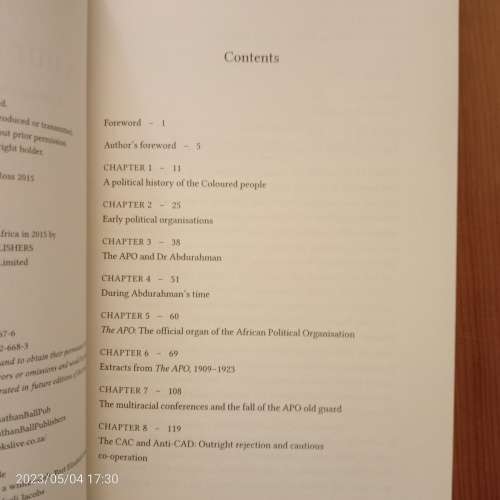 In Our Own Skins. A Political History of the Coloured People - Richard van der Ross