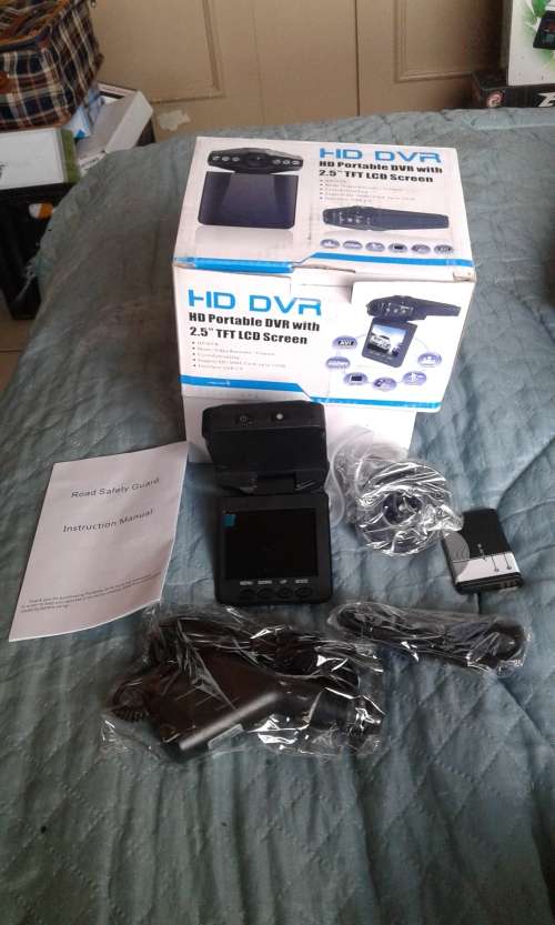 HD PORTABLE DVR  WITH 2,5" TFT LCD SCREEN (COMPLETE)FOR YOUR CAR