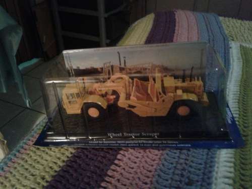 HIGHLY DETAILED METAL CONSTRUCTION VEHICLE (WHEEL TRACTOR SCRAPER)