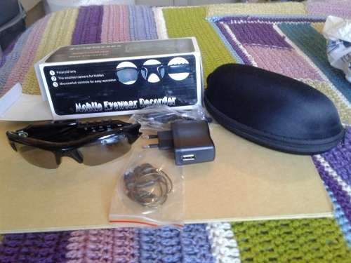 COMPLETE MOBILE EYEWEAR RECORDER-SEE DESCRIPTION (POLAROID LENS)