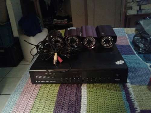 H264 16 CHANNEL DVR INCL.POWER SUPPLY,4 COLOR CAMERAS AND A 50M CABLE