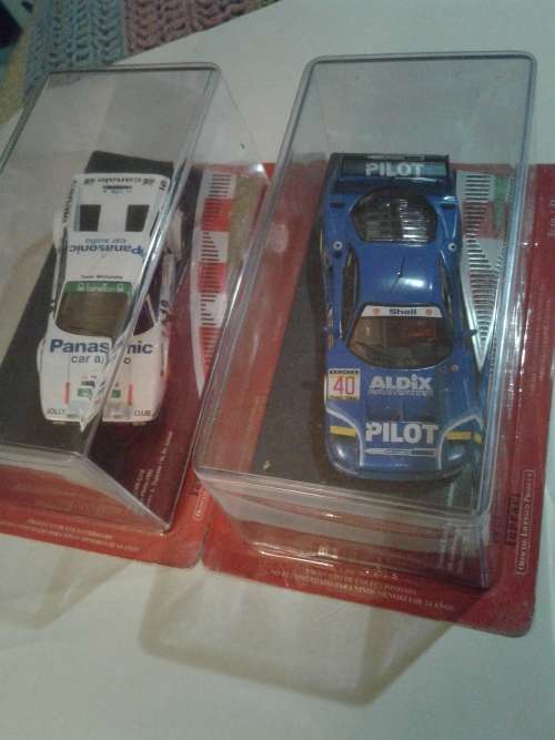 2 X HIGHLY DETAILED FERRARIS,TO CHOSE OR TAKE BOTH (PILOT AND PANASONIC)