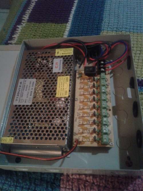 12 V 8 CHANNEL CCTV POWER SUPPLY