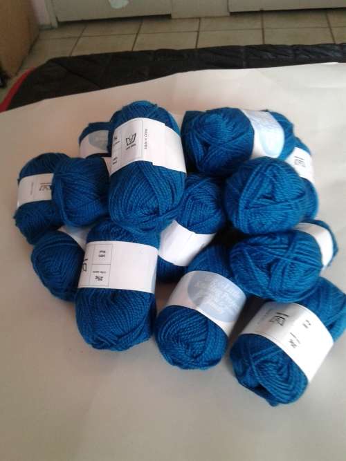 20X 25G 100%WOOL (ONE BID)ROYAL BLUE