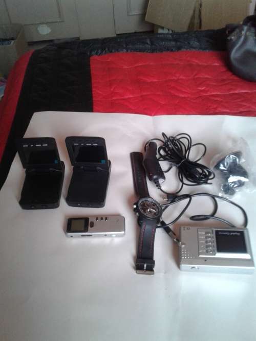 5 PIECE MIXED LOT DIGITAL DVR AND CAMERA-SEE DESCRIPTION,ONE BID