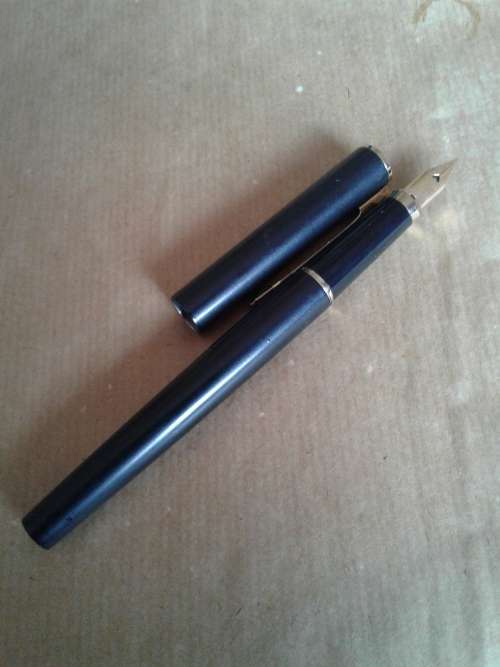 COLLECTORS SHEAFFER FOUNTAIN PEN