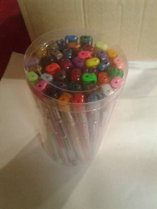 40 IN A PACK MULTICOLOR GEL PENS(ART THERAPY)