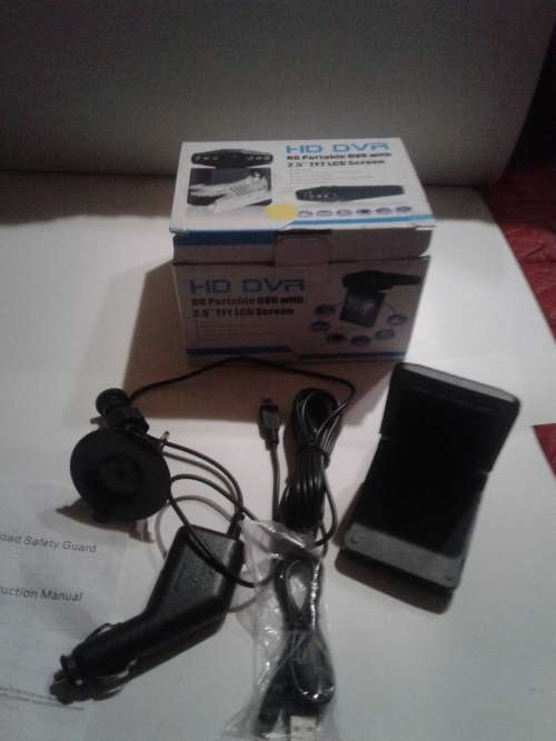 HD PORTABLE DVR WITH 2.5 TFT LCD SCREEN (SUPPORT SD/MMC CARD UP TO 32G)FOR YOUR CAR