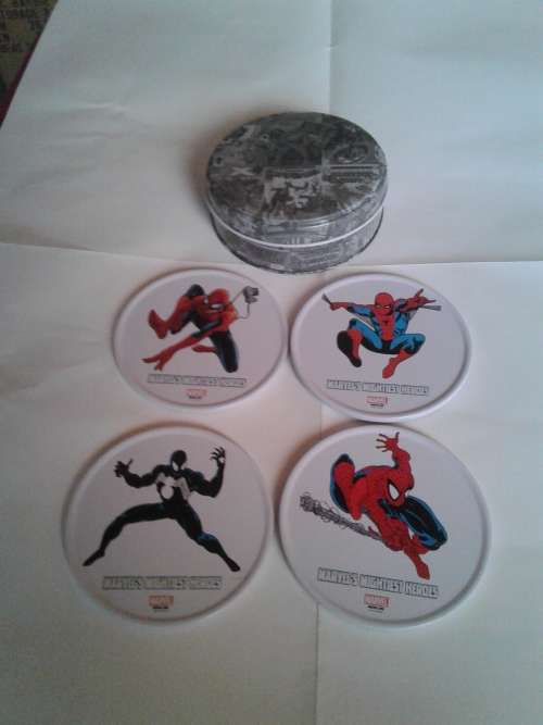 SET OF 4 MARVELS MIGHTIEST HEROES METAL COASTERS IN METAL CASE